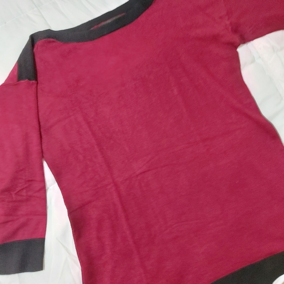 Sweater - Picture 3 of 5